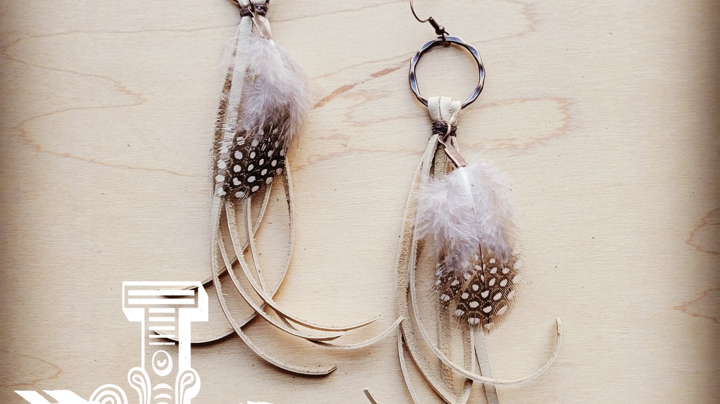 Handcrafted Elegance: Exploring the Art of Leather Jewelry