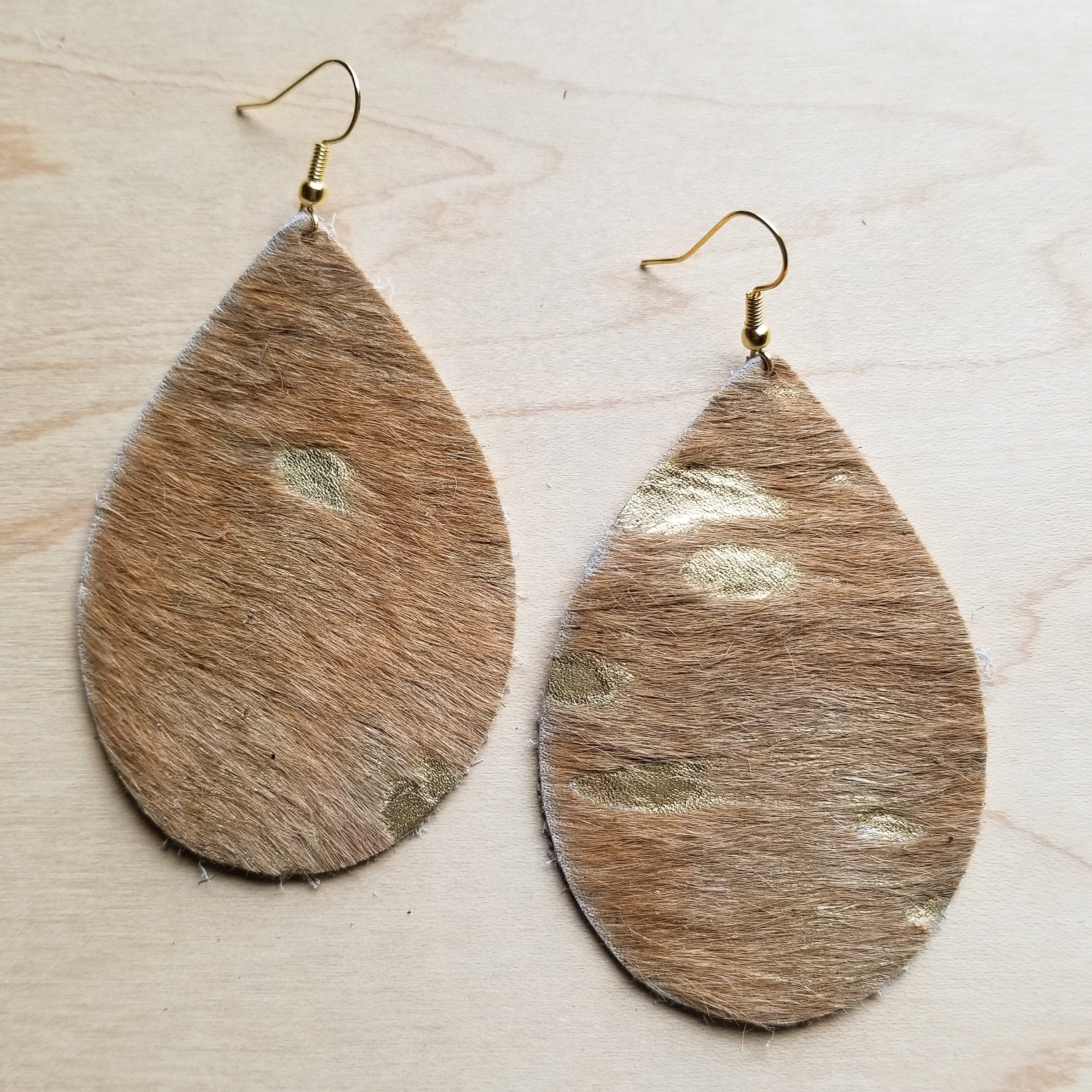 Leather Teardrop Earrings in Tan and Gold Hair-on-Hide 221z - The Jewelry Junkie