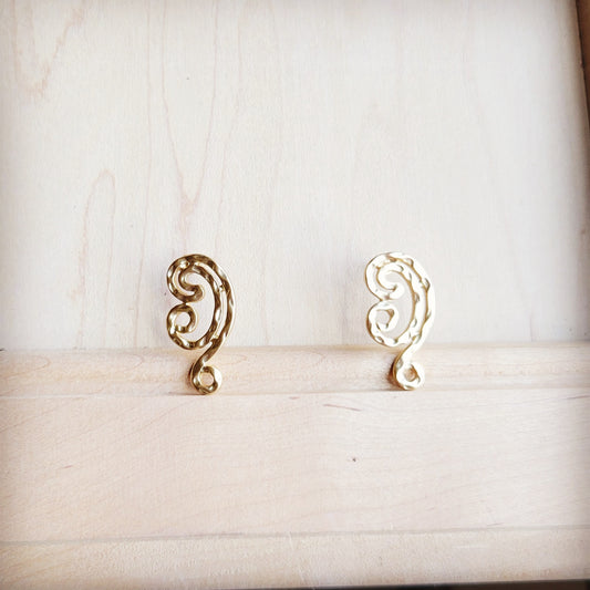 **Matte Gold Stud Scroll Earrings 222jd