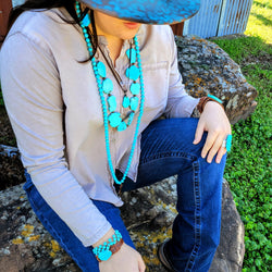 Long Turquoise Beaded Necklace w/ Copper Pendant 258k