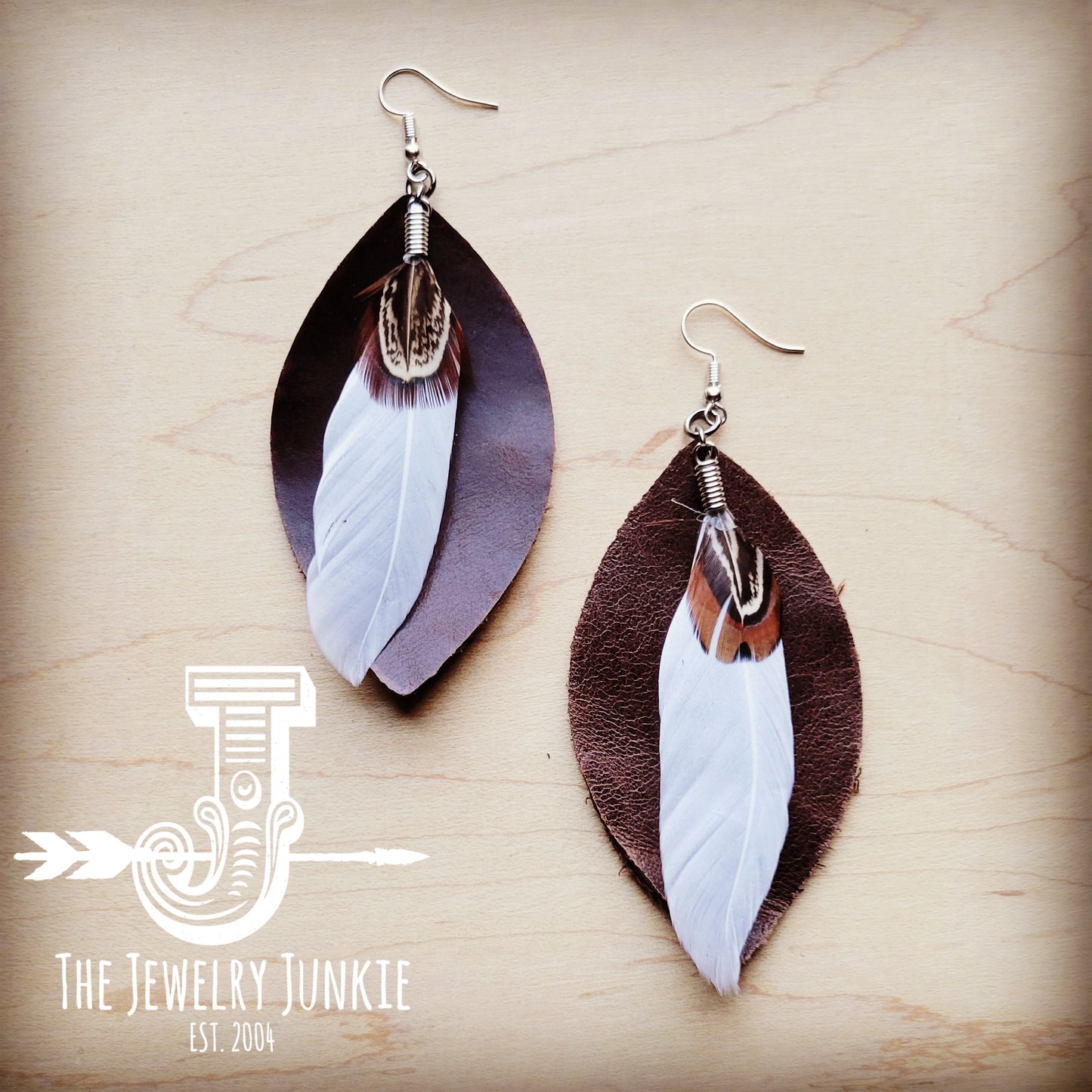 **Western Leather Oval Earrings Brown with White Feather 216v