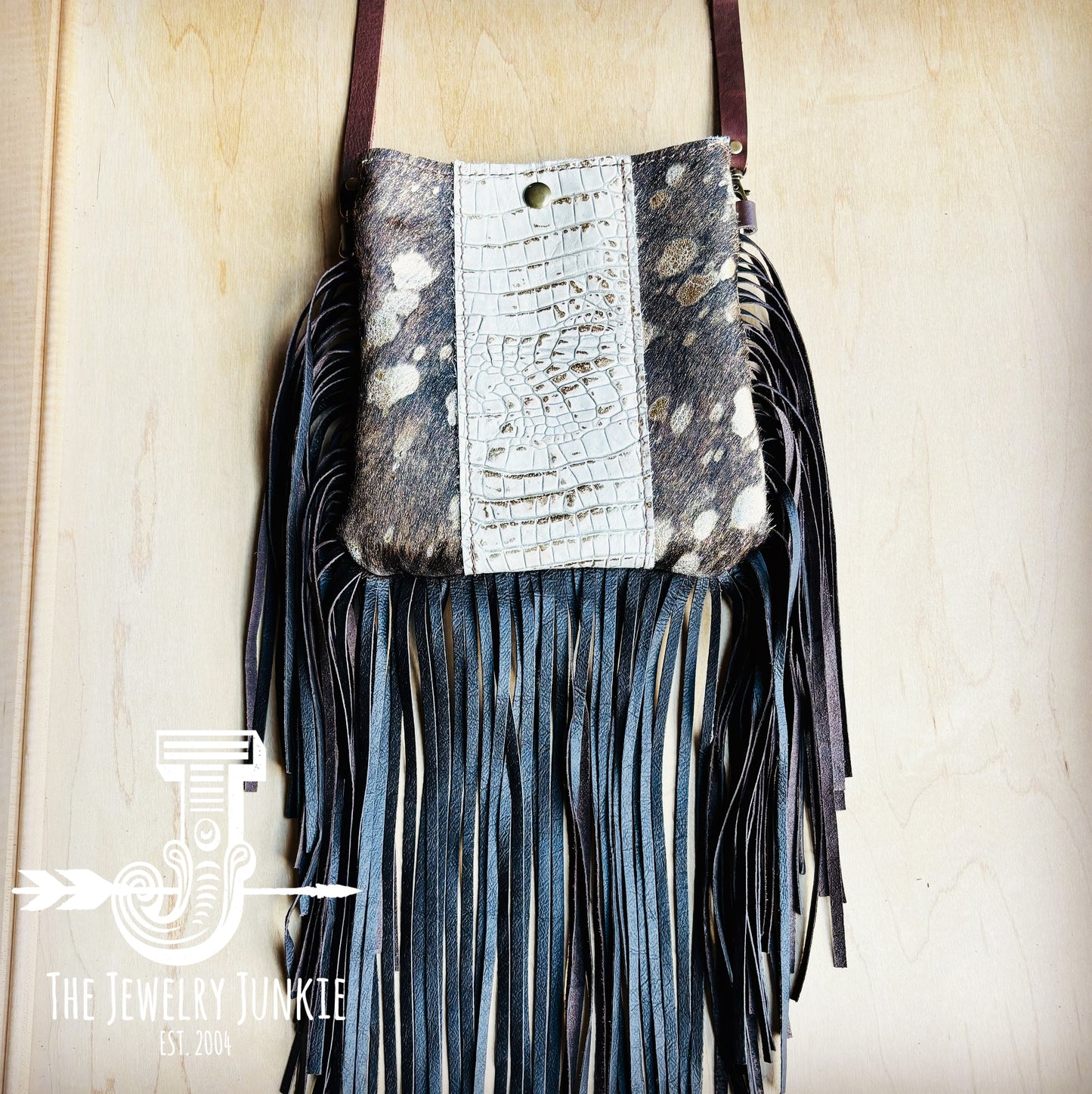 Small Crossbody Handbag w/ Gold Gator Accent Full Fringe 513w