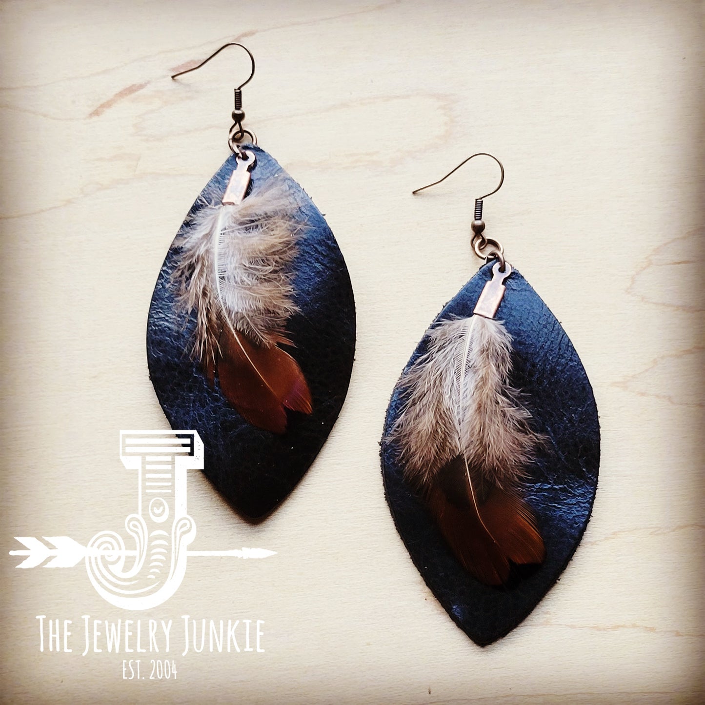 Western Leather Oval Earrings Black with Blue/Black Feather 216u