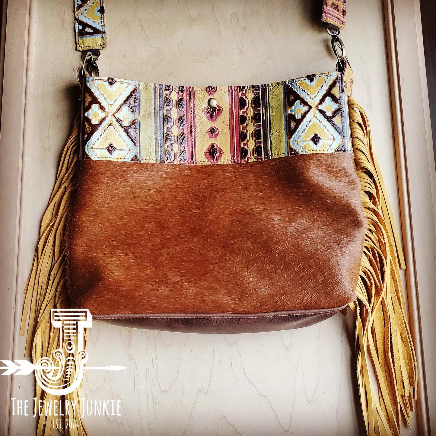 **Tejas Leather Bucket Hide Handbag w/ Yellow Navajo Accent 506a