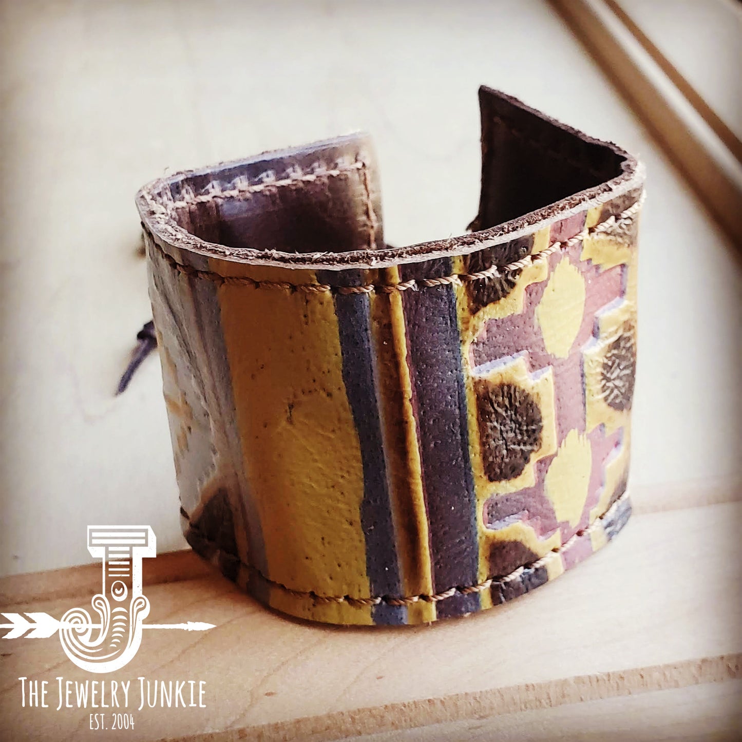 **Leather Cuff w/ Adjustable Tie-Yellow Navajo 003w