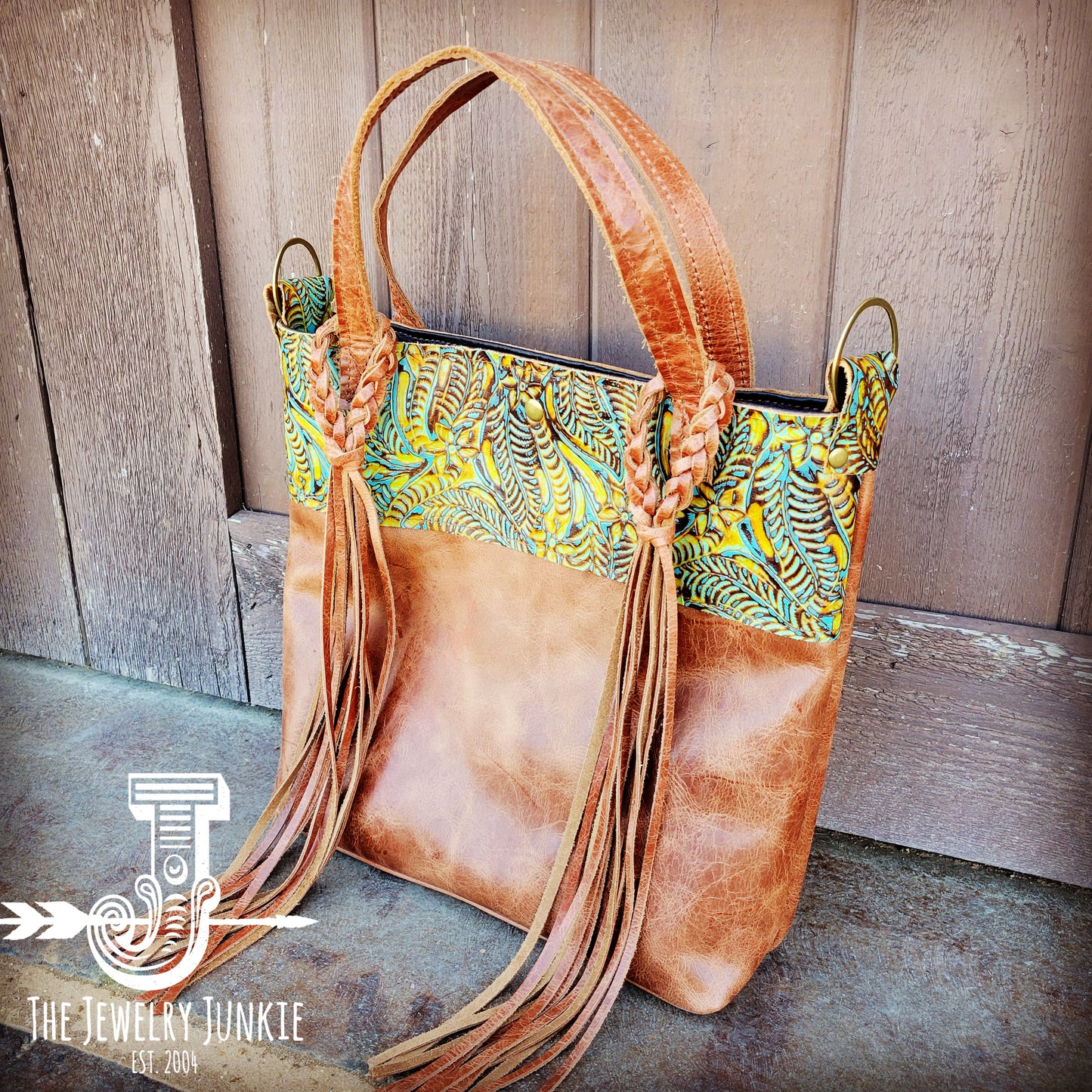 Tejas Leather Bucket Hide Handbag with Dallas Turquoise Accent 506t