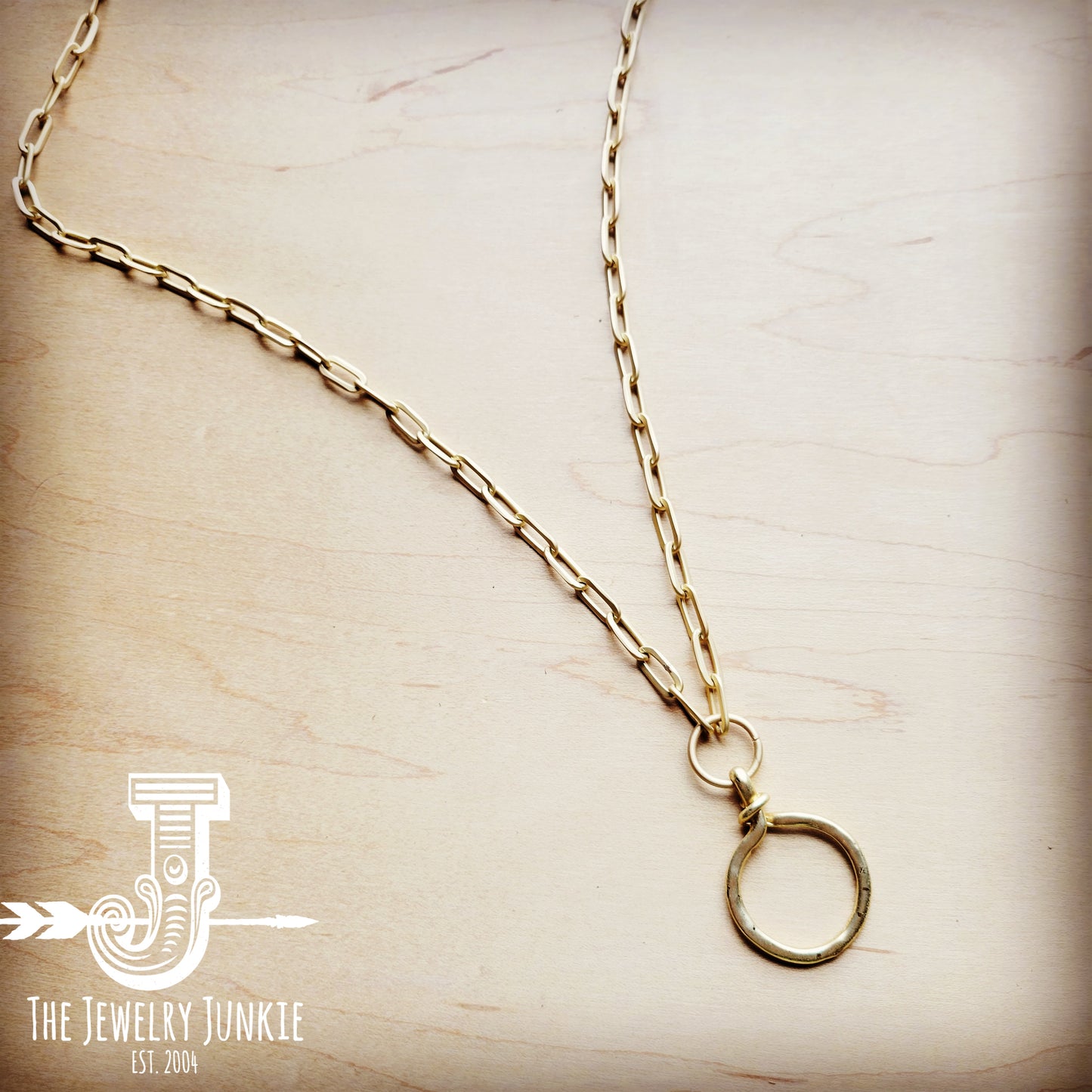 Matte Gold Necklace w/ Matte Gold Circle Pendant 254n
