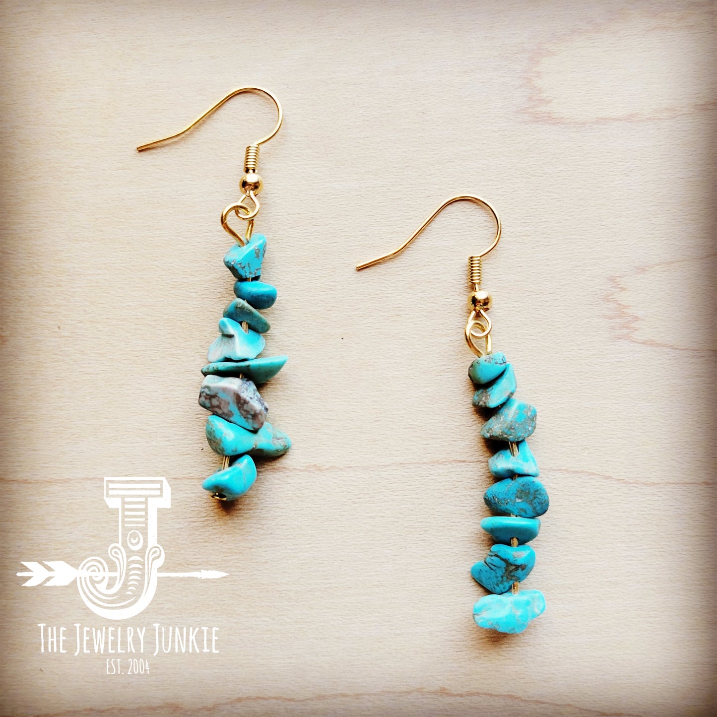 *Turquoise Chip Dangle Earrings 211w