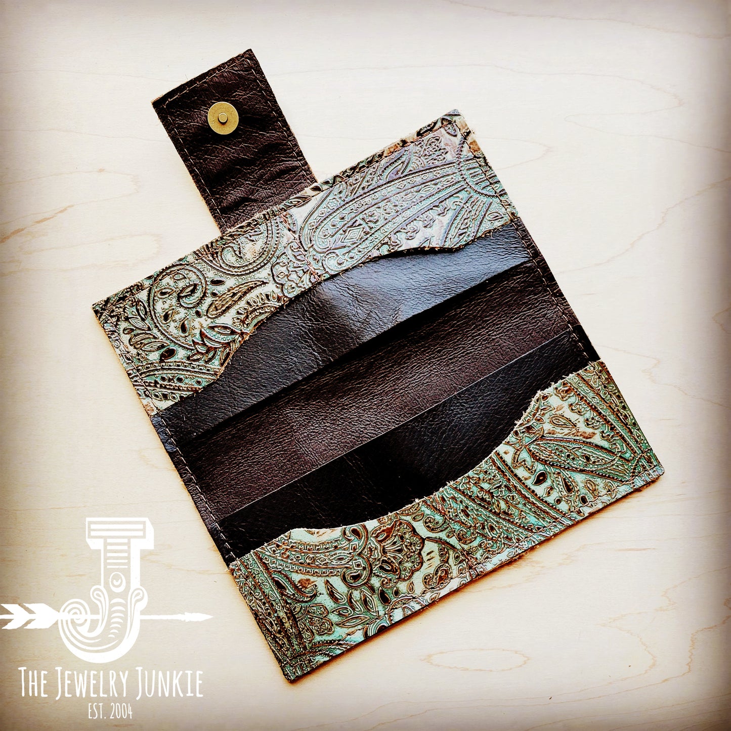 Embossed Leather Wallet in Brown Paisley w/ Snap 302n