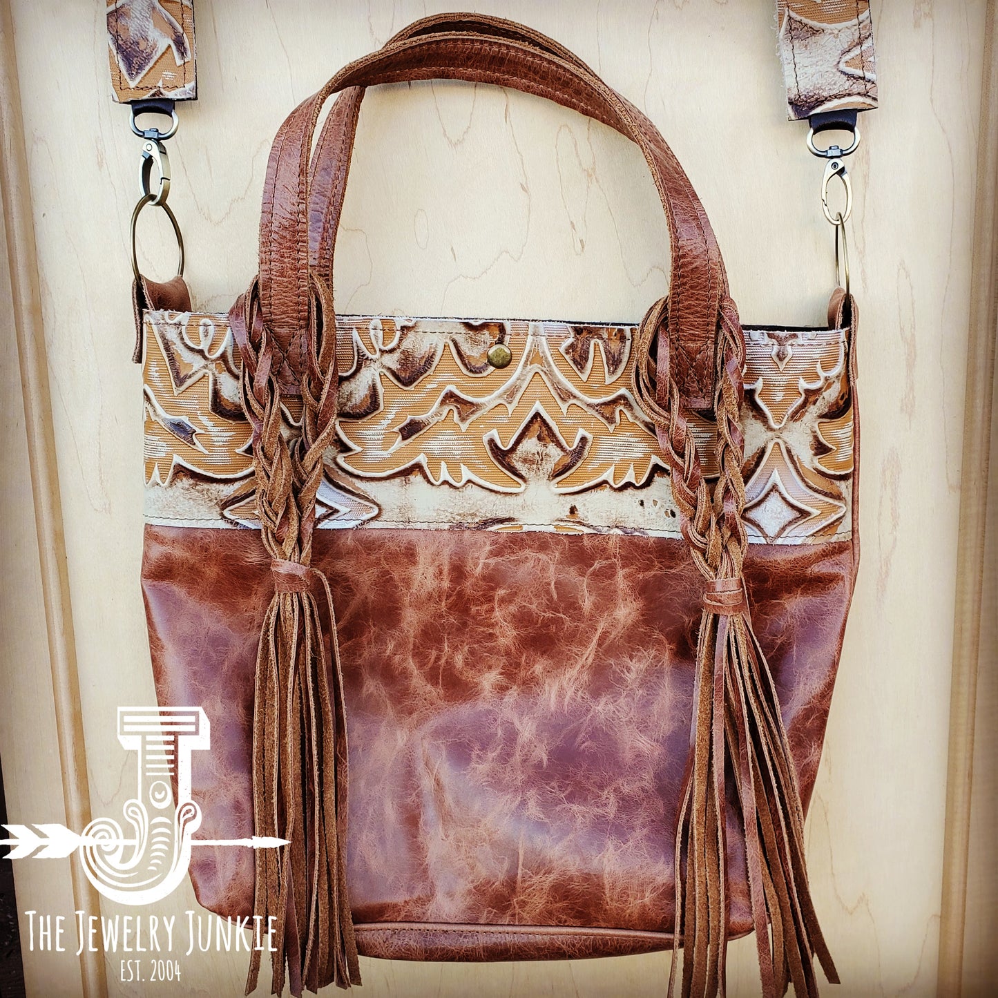 *Tejas Leather Bucket Handbag w/ Sienna Laredo Accent and Braids 506j
