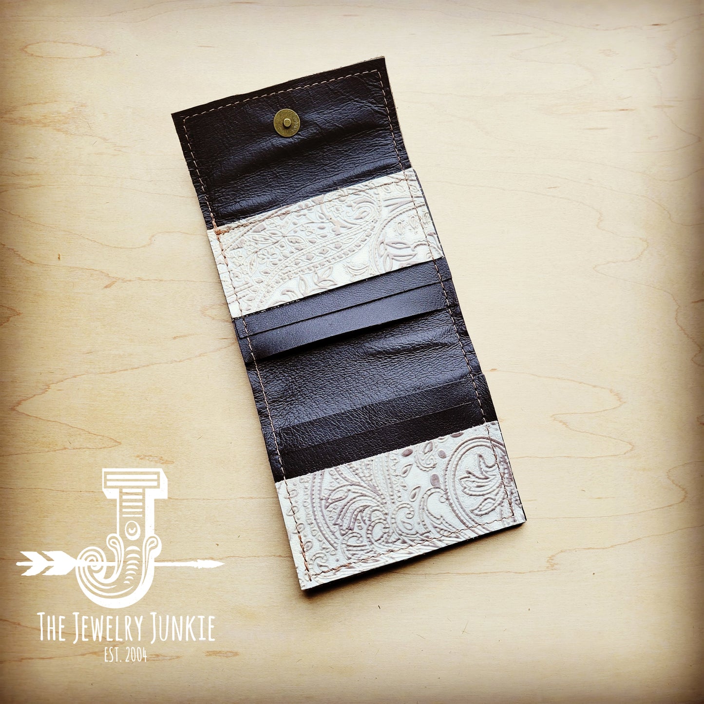 Arizona Tri-Fold Embossed Leather Wallet-Oyster Paisley 303j