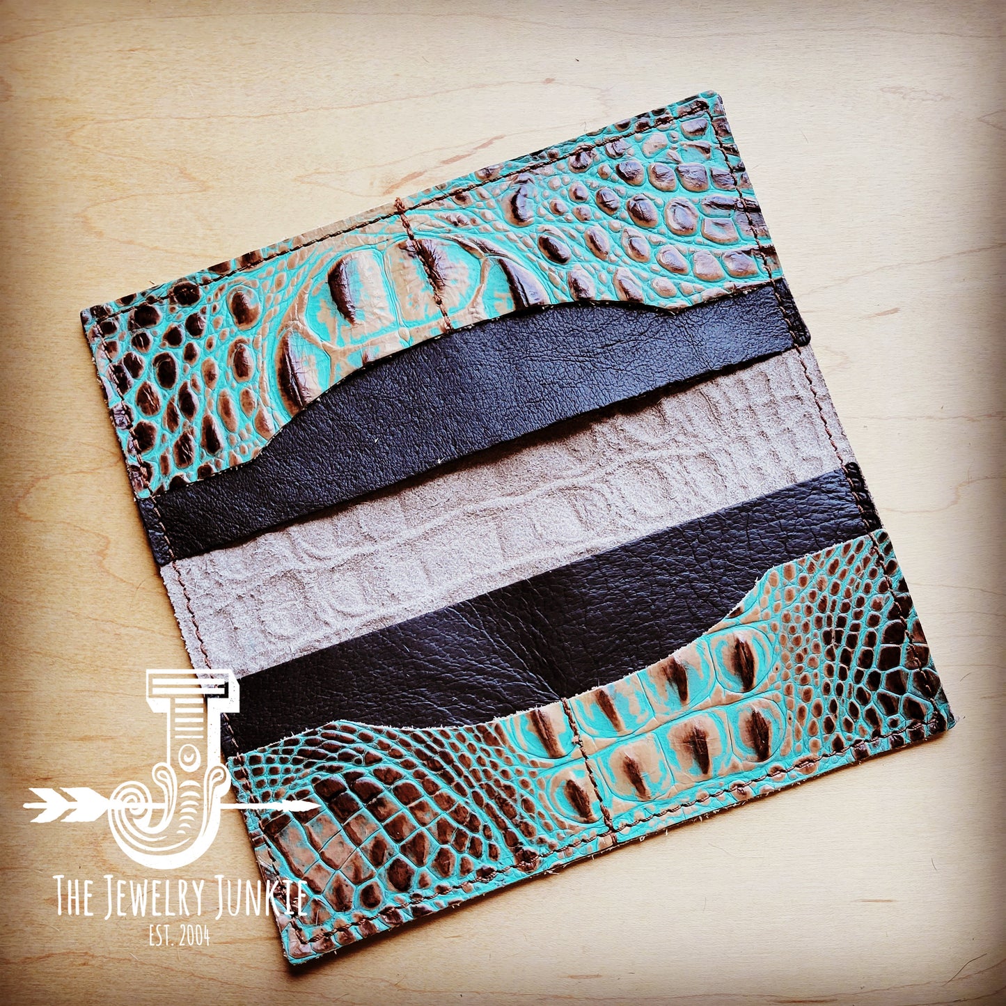 **Embossed Leather Wallet-Brown and Turquoise Gator 300k