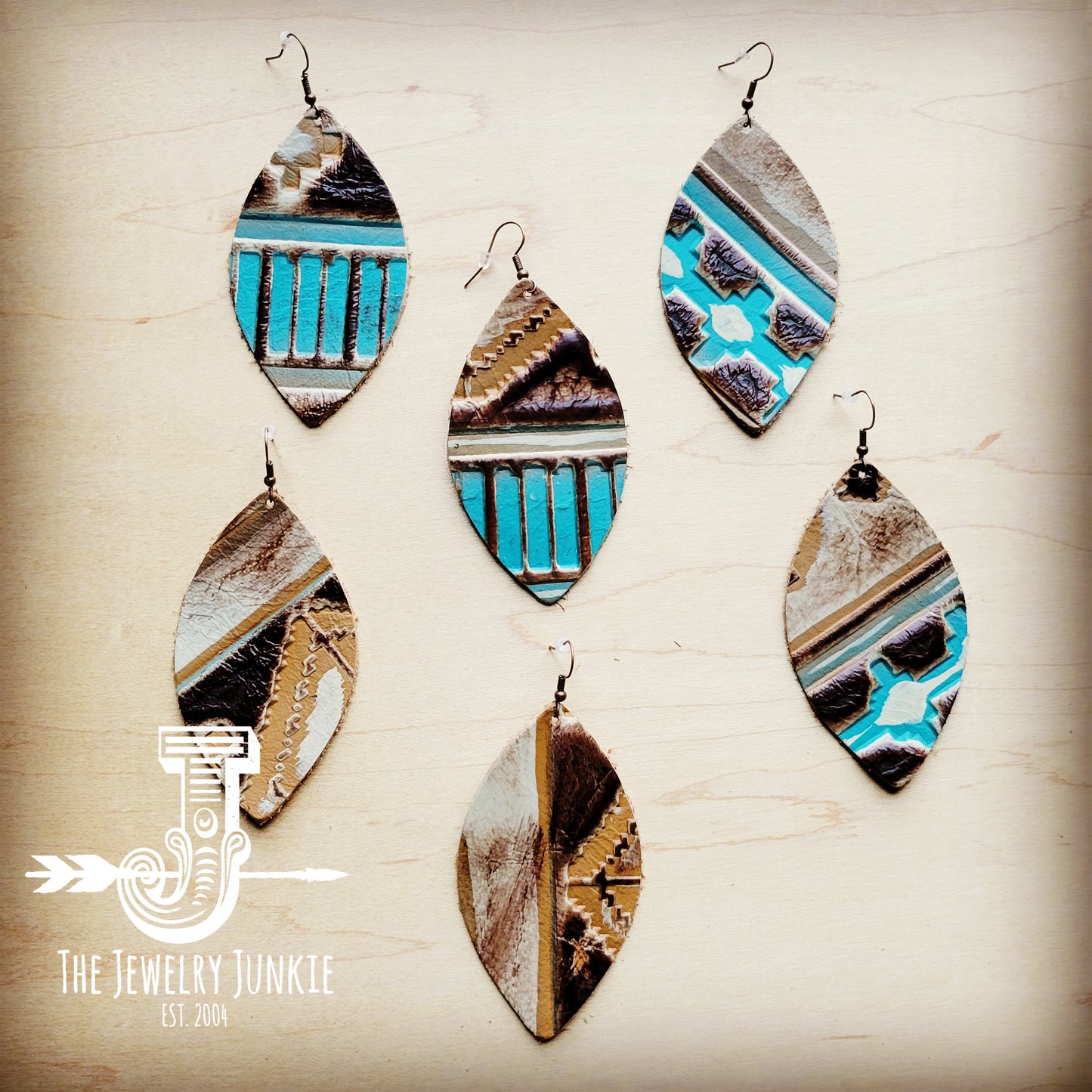 **Leather Oval Earrings-Turquoise Sahara Navajo 209j