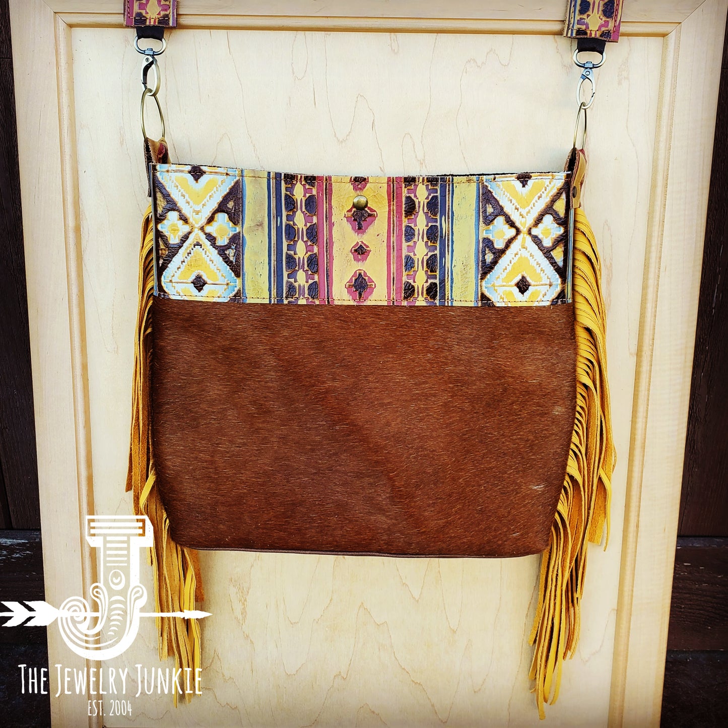 **Tejas Leather Bucket Hide Handbag w/ Yellow Navajo Accent 506a