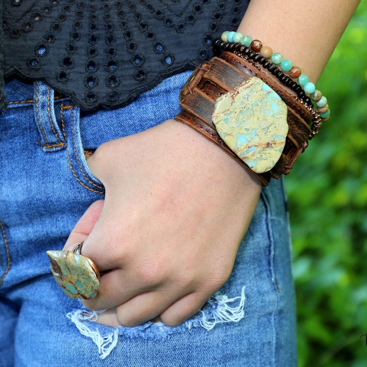 Aqua Terra Slab on Dusty Leather Cuff Bracelet 006a - The Jewelry Junkie