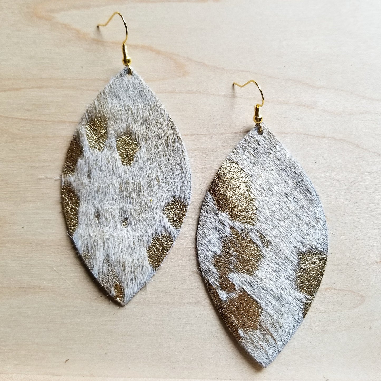 Leather Oval Earrings-Cream and Gold Hair on Hide 220a - The Jewelry Junkie