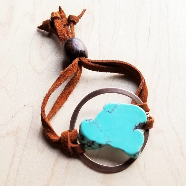 A unique bracelet with natural turquoise from The Jewelry Junkie.