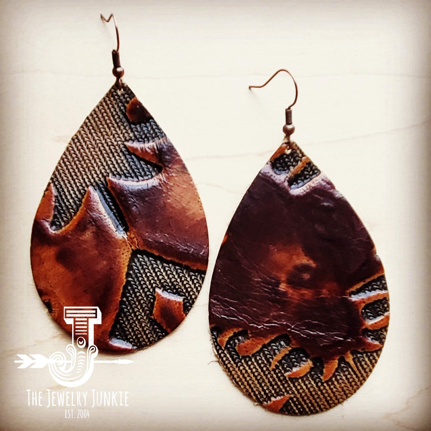 Leather Teardrop Earrings in Brown Laredo 202c