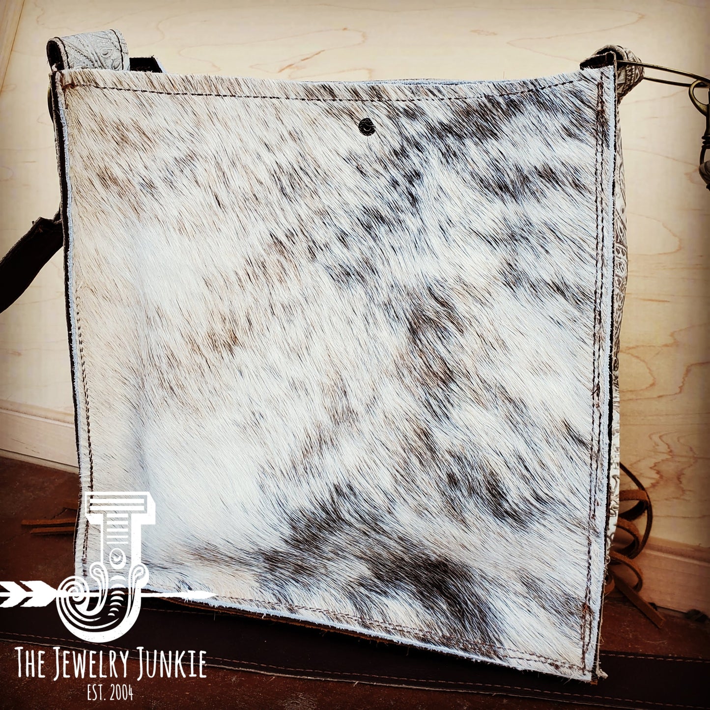 Hair on Hide Box Handbag w/ Oyster Paisley Accents 504g