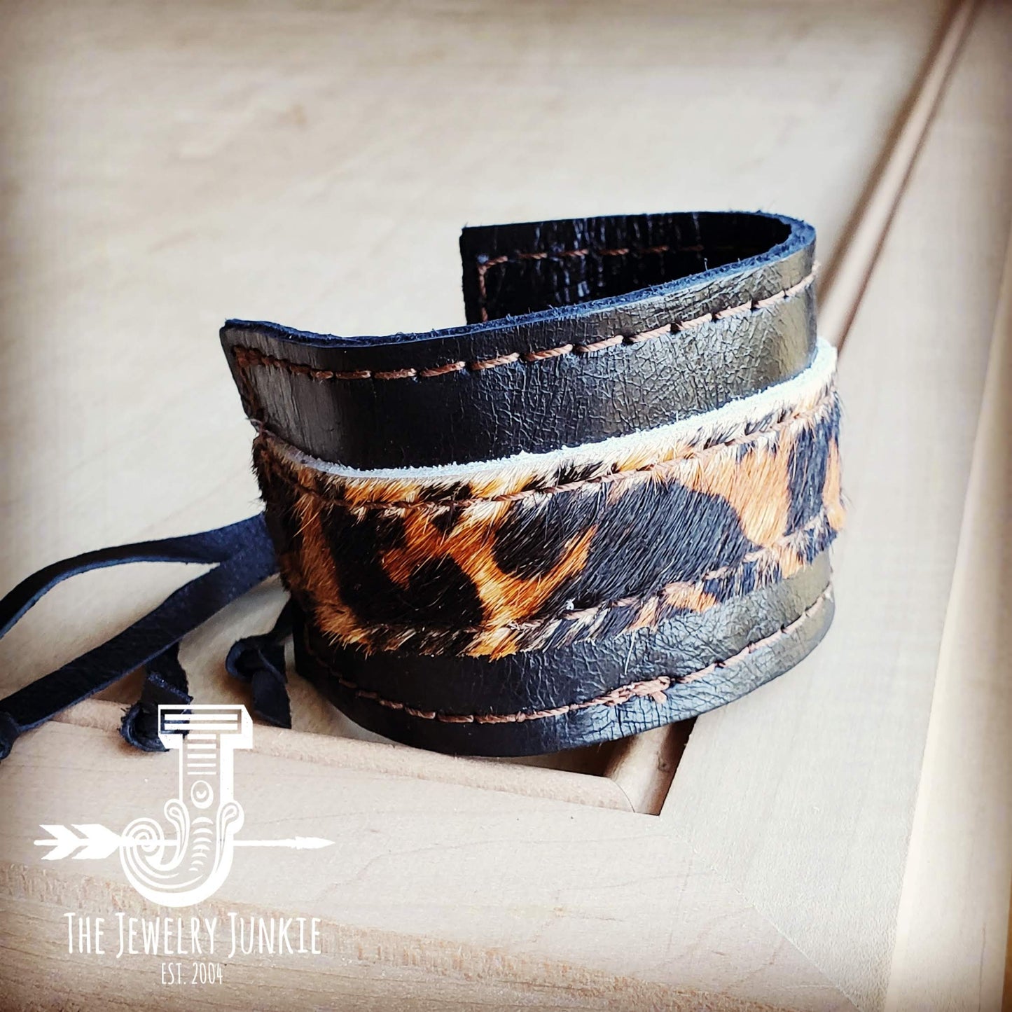 Leather Cuff w/ Adjustable Tie in Black and Leopard 001w