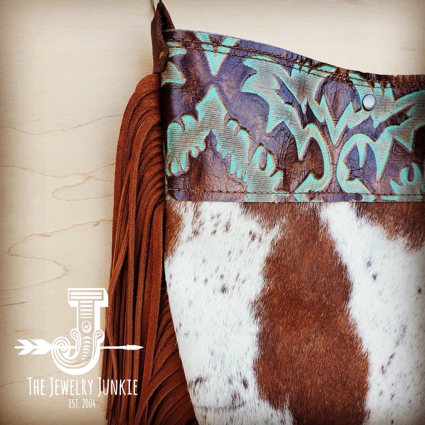 Tejas Leather Bucket Hide Handbag with Turquoise Laredo Accent 505i