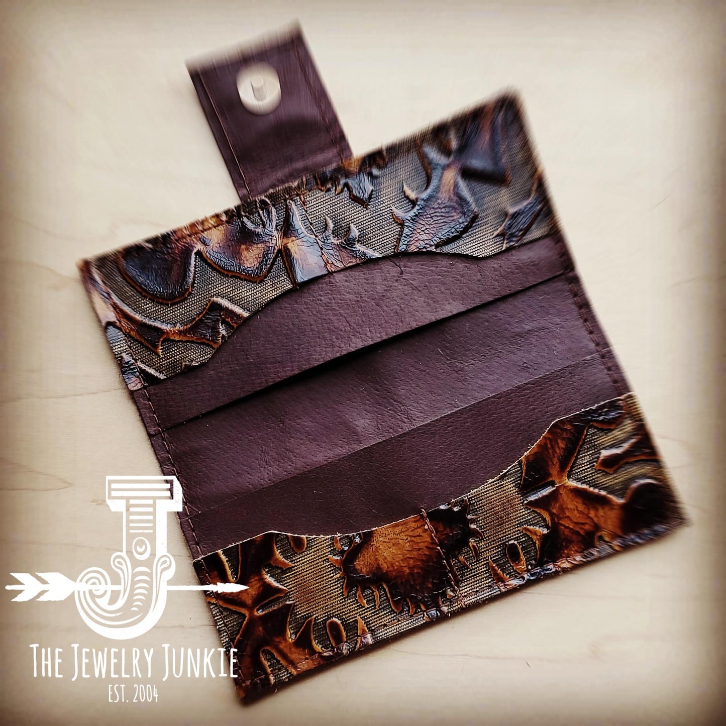 *Embossed Leather Wallet in Brown Laredo w/ Snap 301r