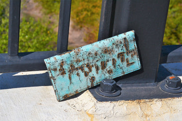 Embossed Leather Wallet-Turquoise Metallic 300g