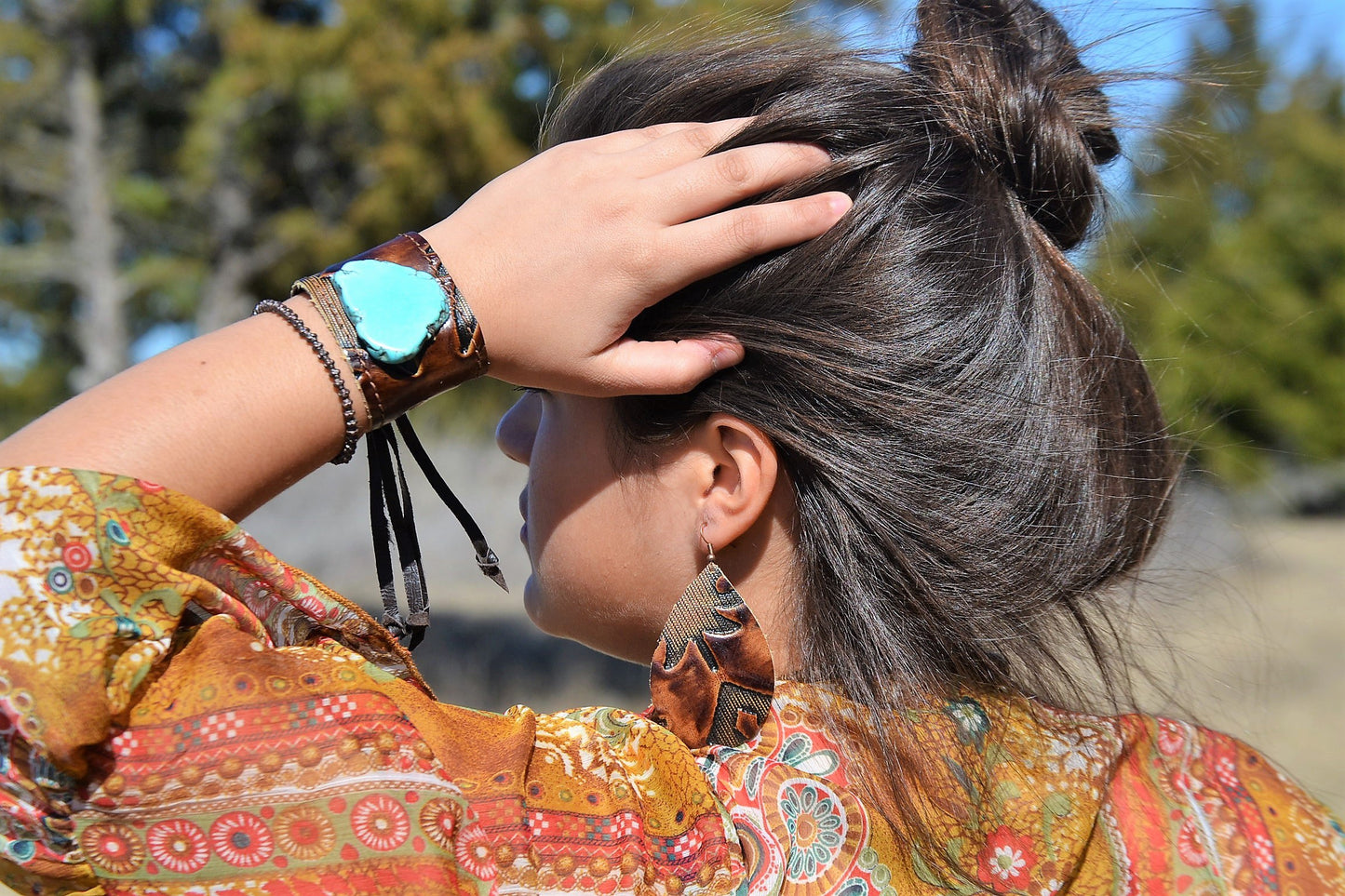 Leather Teardrop Earrings in Brown Laredo 202c