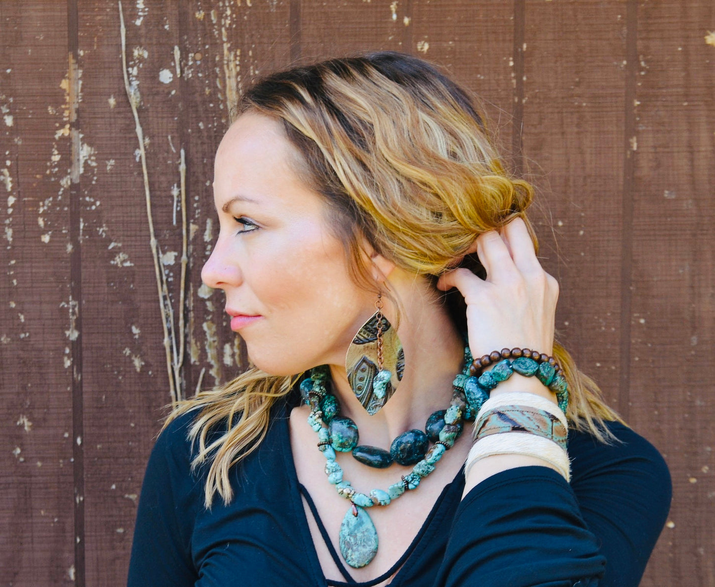 *Leather Oval w/ Turquoise Drop in Tan Turquoise Feather 224y