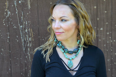 Woman Wearing Chunky Turquoise Necklace w/ Natural Teardrop Pendant